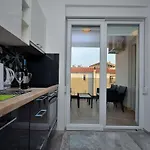 The Nikolic - Woegenstein Apartman *
