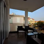 The Nikolic - Woegenstein Apartamento