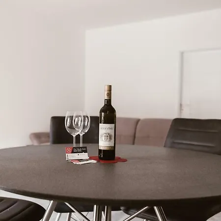 The Nikolic - Woegenstein Apartman Tribalj