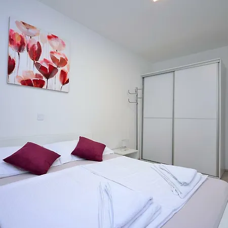 The Nikolic - Woegenstein * Tribalj