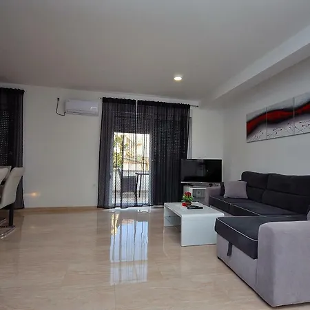 The Nikolic - Woegenstein