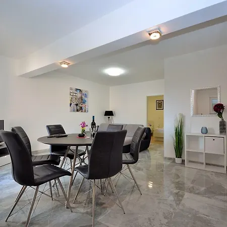 Apartamento The Nikolic - Woegenstein *