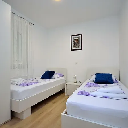 The Nikolic - Woegenstein 아파트