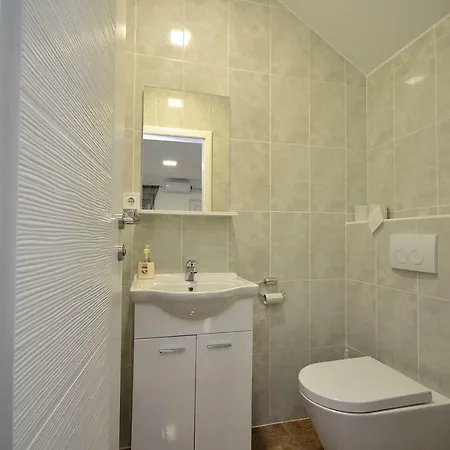 The Nikolic - Woegenstein 아파트