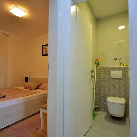 The Nikolic - Woegenstein 아파트 Tribalj