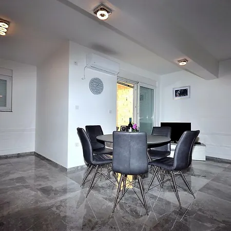 Apartment The Nikolic - Woegenstein *