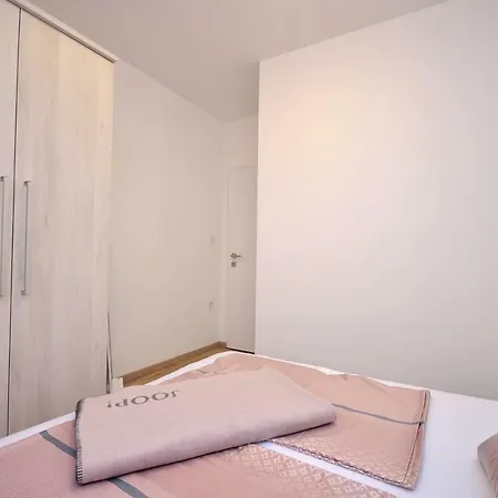 The Nikolic - Woegenstein Apartment