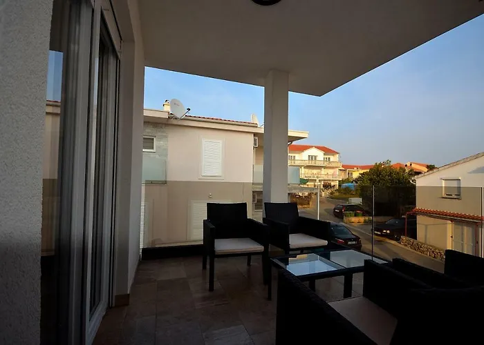 The Nikolic - Woegenstein Apartamento