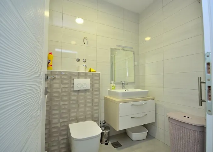 The Nikolic - Woegenstein Apartamento