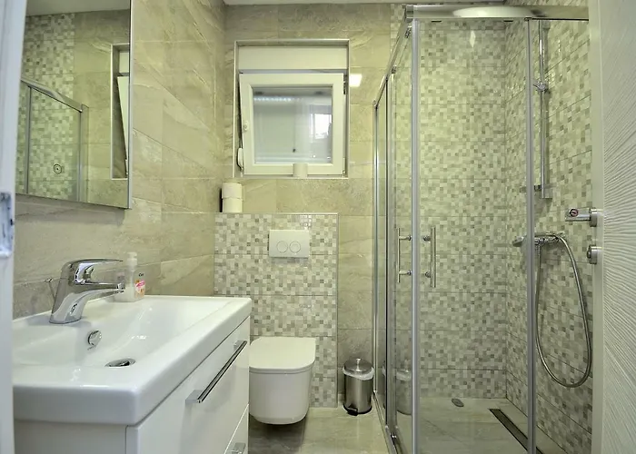 The Nikolic - Woegenstein Appartement