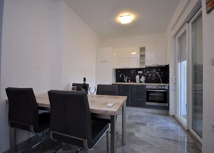 The Nikolic - Woegenstein Appartement *