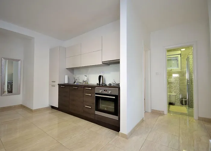 The Nikolic - Woegenstein *